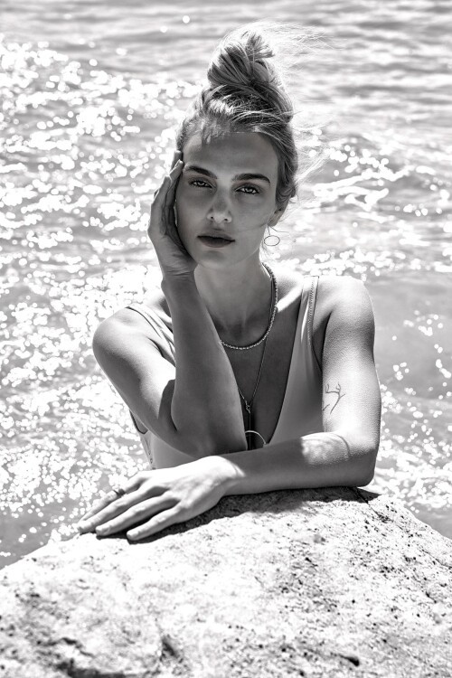 Halka Detaylı Dekolteli Mayo 