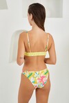 Aksesuarlı İnce Askılı Üçgen Bikini Takım